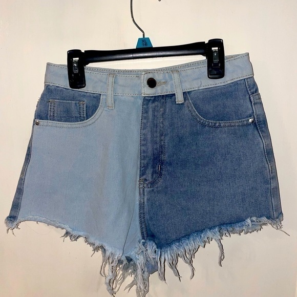 Two-Tone Y2K Jean Shorts | Shein XS | Grunge Indie Rock Vibes - Picture 2 of 10